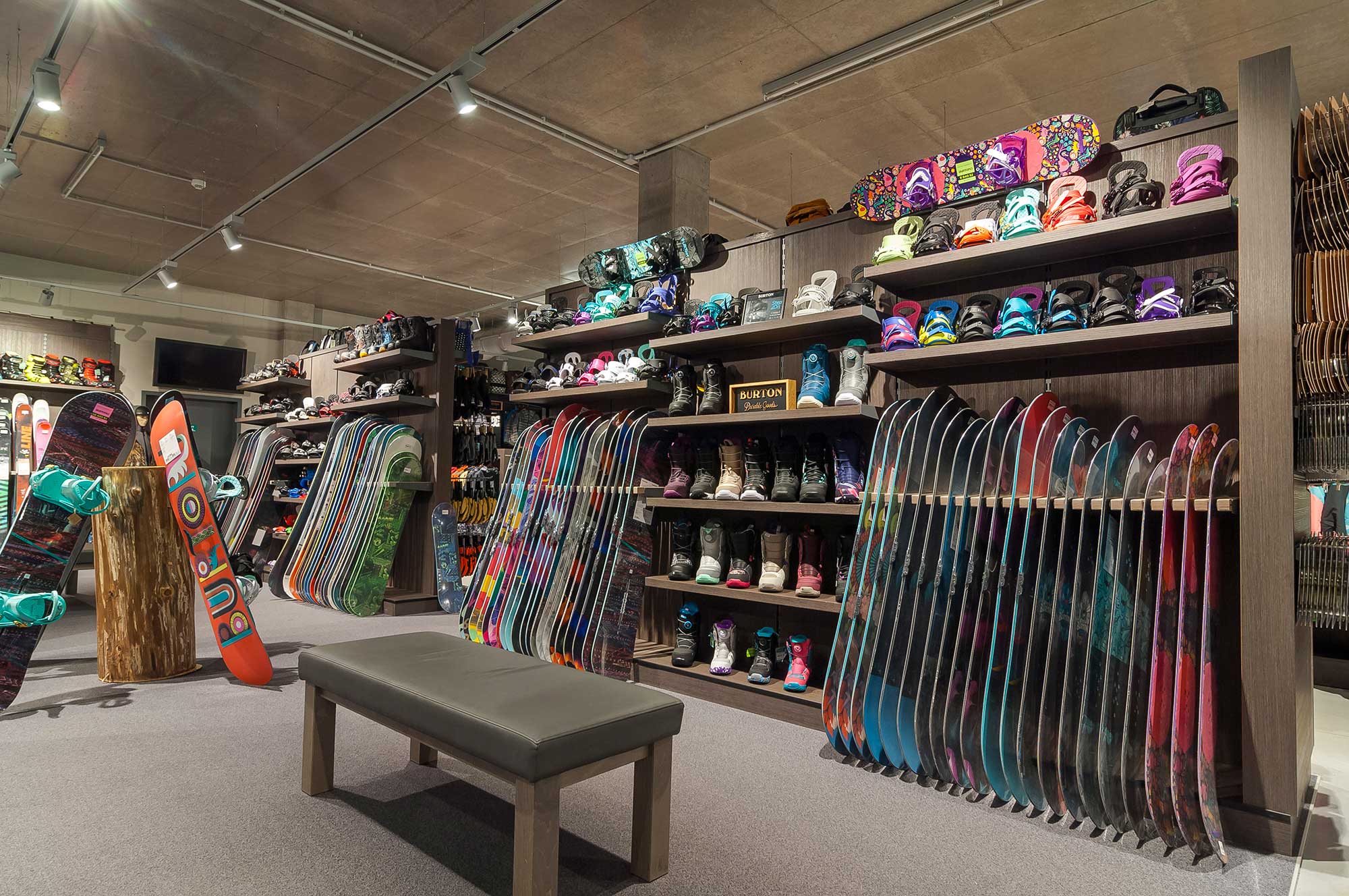Prodejna Snowboard Zezula Snowboard Shop & Brno Snowboard